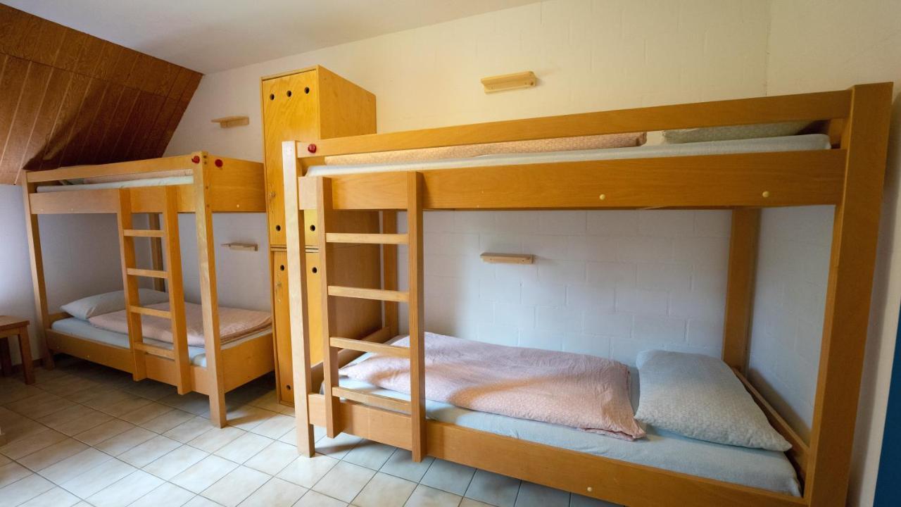 Delemont Youth Hostel Exterior photo